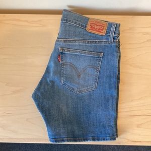Levi’s denim shorts